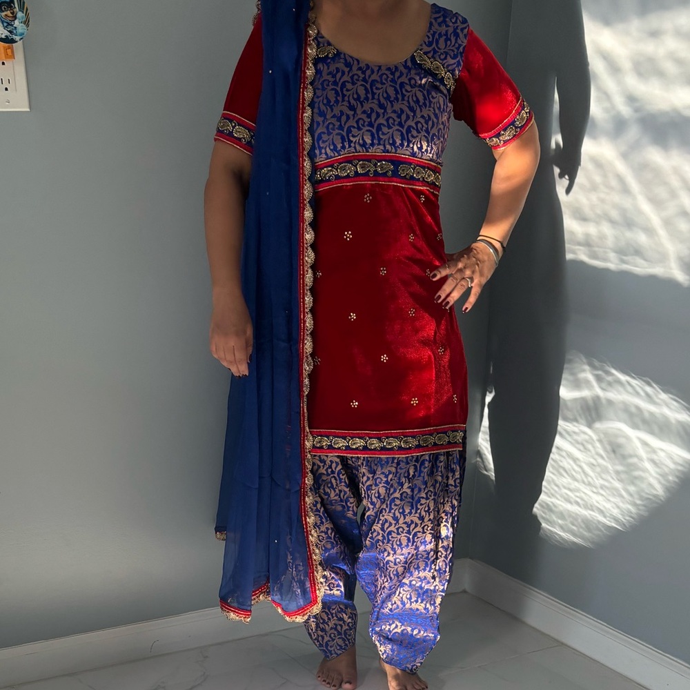 Indian Pakistani salwar suit
